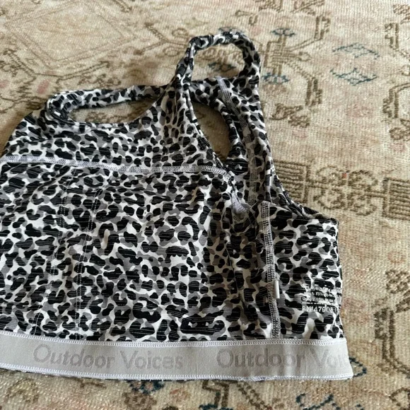 Outdoor Voices Tech Sweat Crop Top Snow Leopard | Small - Picture 8 of 8